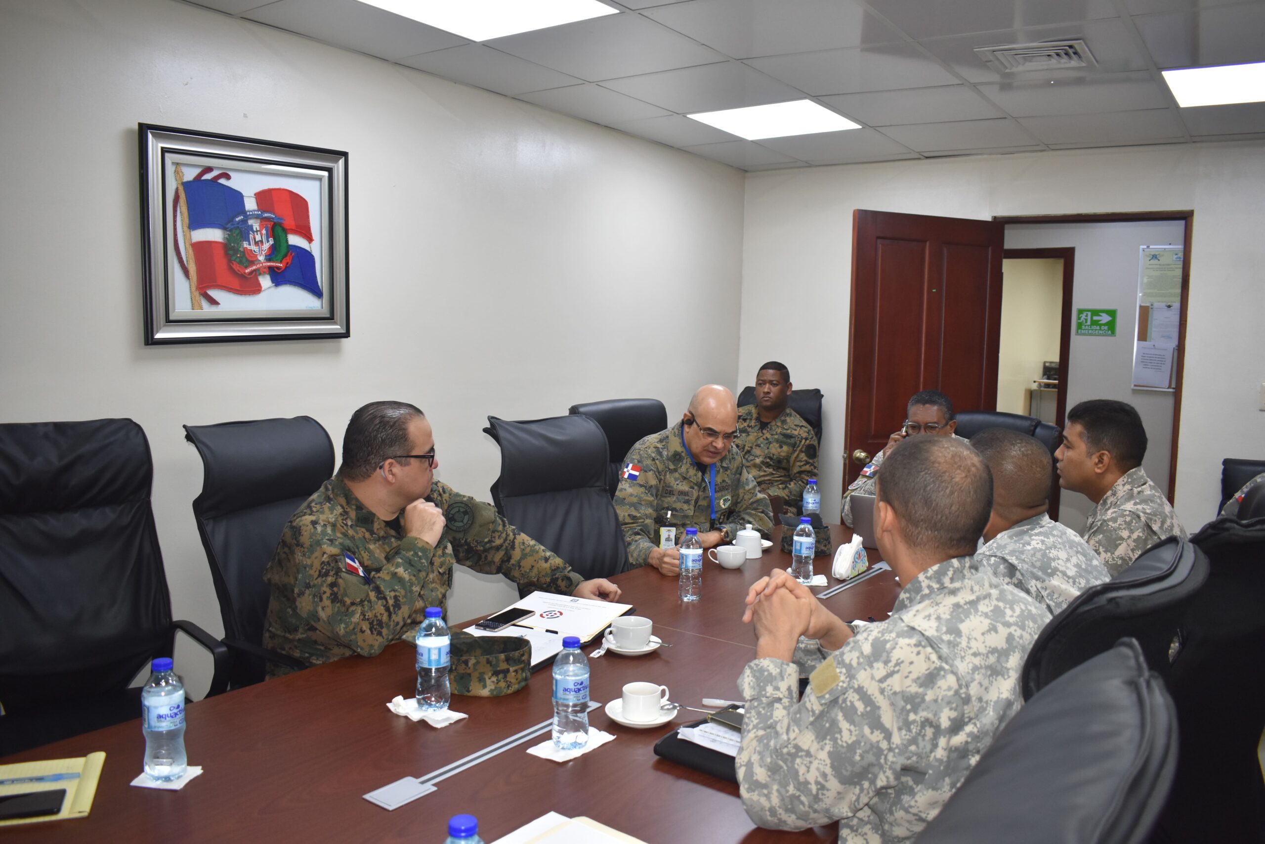 Jornada de visitas a Comandantes Generales de las Fuerzas Armadas